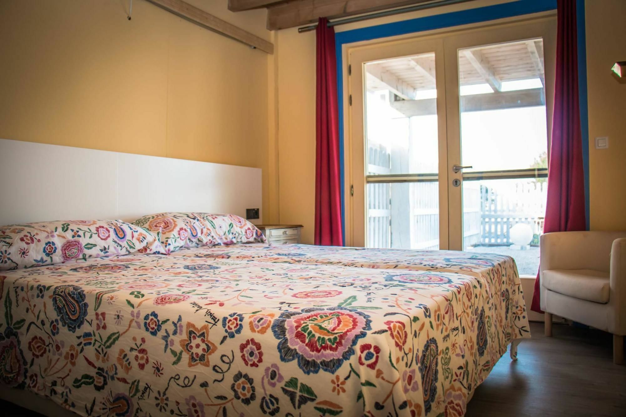 Aparthotel Oliwood Beach Oliva Buitenkant foto